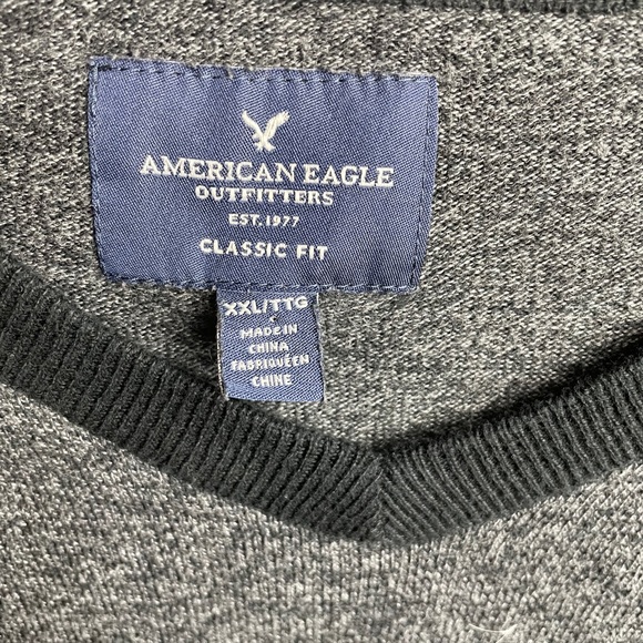 AE Classic Fit V-Neck Sweater Size XXL - Picture 3 of 8